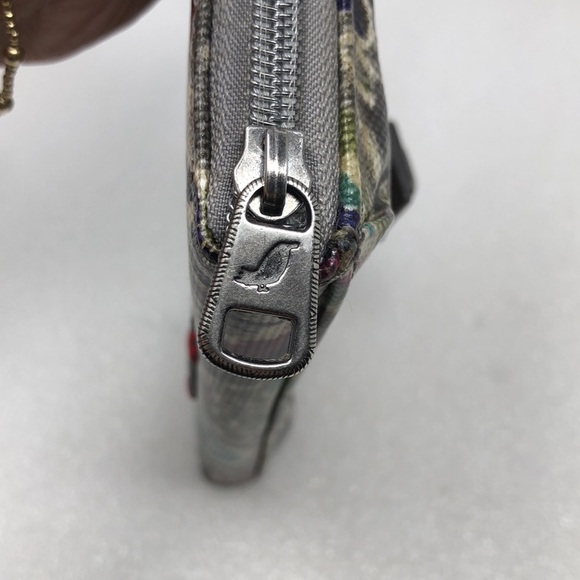 Sakroots Wallet Gray Artsy Zip Around - Picture 15 of 16